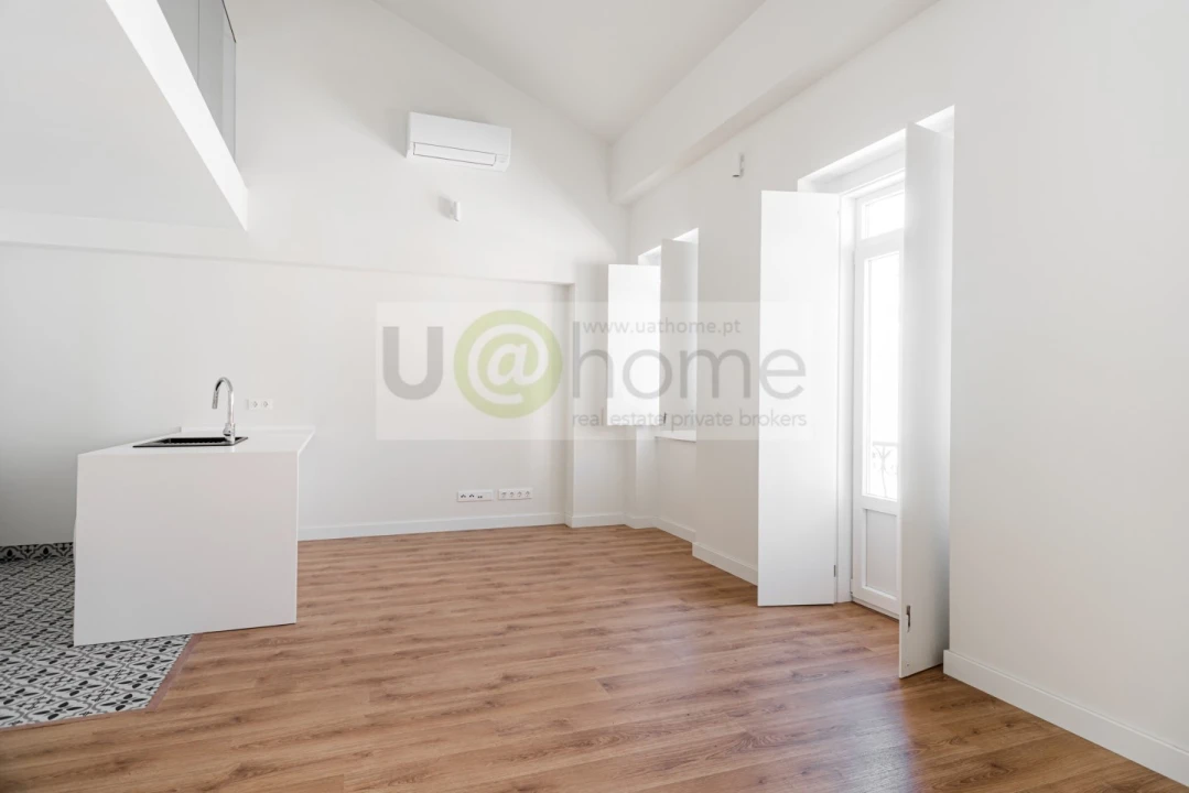 Apartamento T3 para Venda em Campolide Foto 29