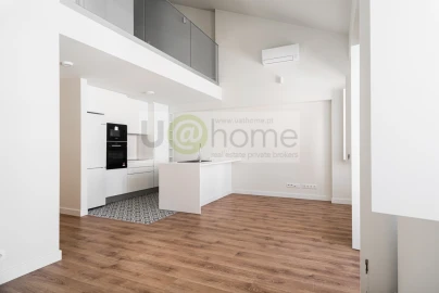 Apartamento T3 para Venda em Campolide