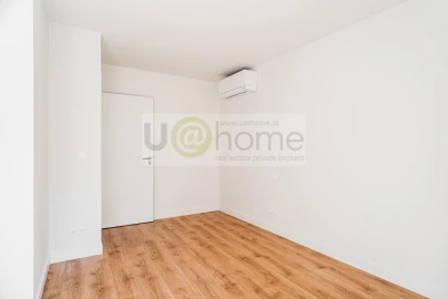 Apartamento T3 para Venda em Campolide