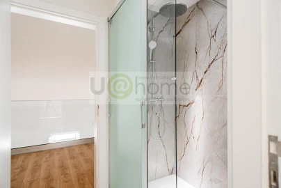Apartamento T3 para Venda em Campolide