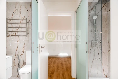 Apartamento T3 para Venda em Campolide