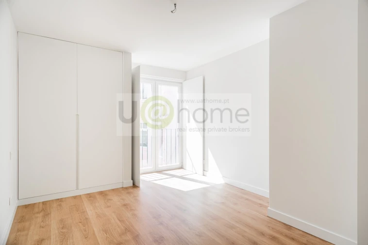 Apartamento T3 para Venda em Campolide Foto 7