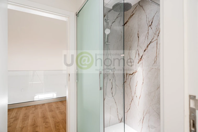 Apartamento T3 para Venda em Campolide Foto 18
