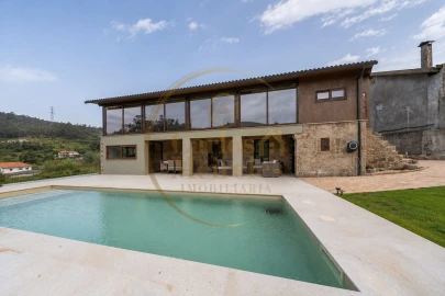 Moradia T3 para Venda em Dossãos