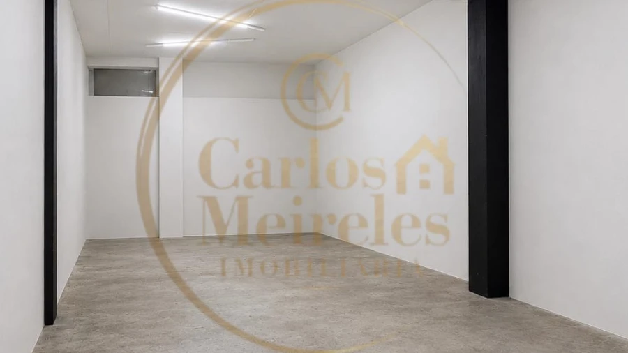 Garagem para Venda em Vila Verde e Barbudo