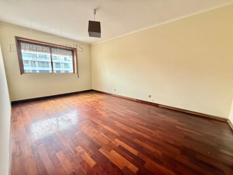 Apartamento T3 para Venda em Espinho Foto 8