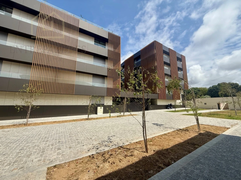 Apartamento T2 para Venda em Espinho Foto 17