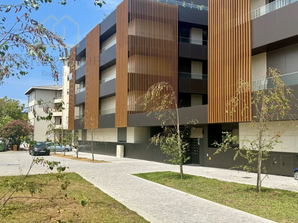 Apartamento T2 para Venda em Espinho Foto 18