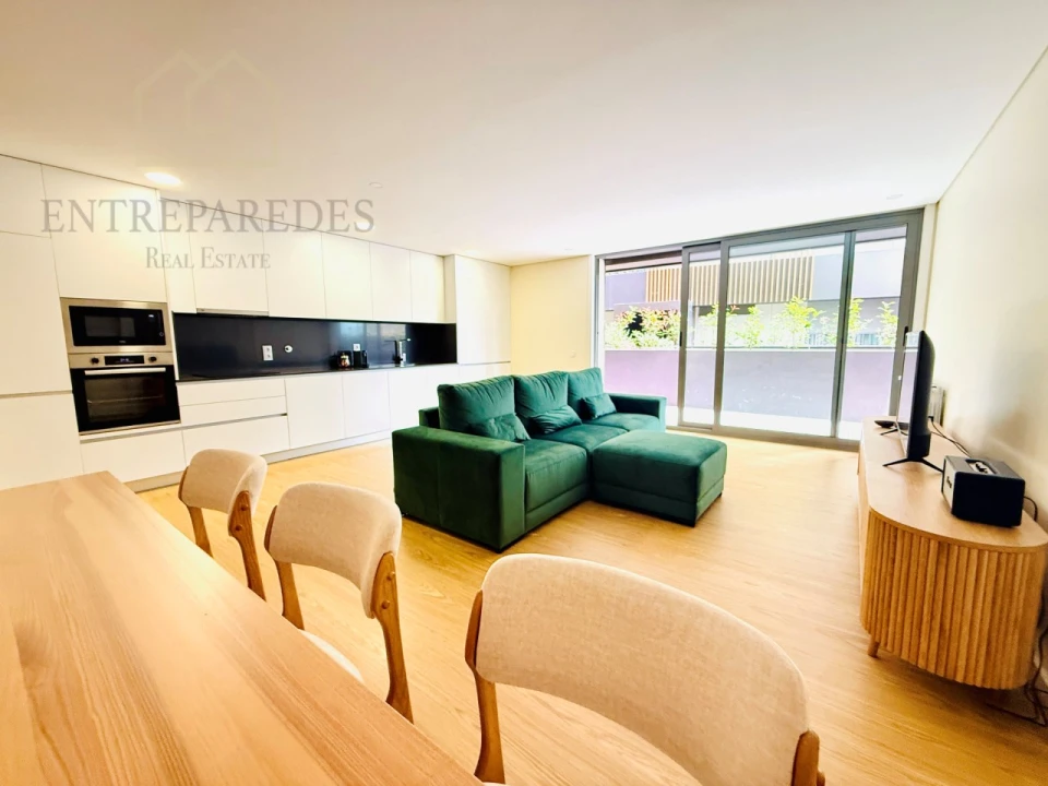 Apartamento T2 para Venda em Espinho Foto 4