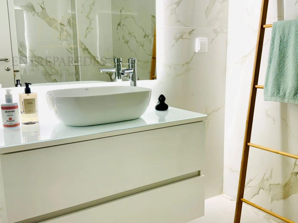 Apartamento T2 para Venda em Espinho Foto 10