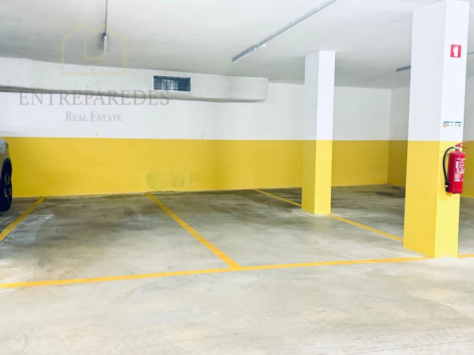 Apartamento T2 para Venda em Espinho Foto 19