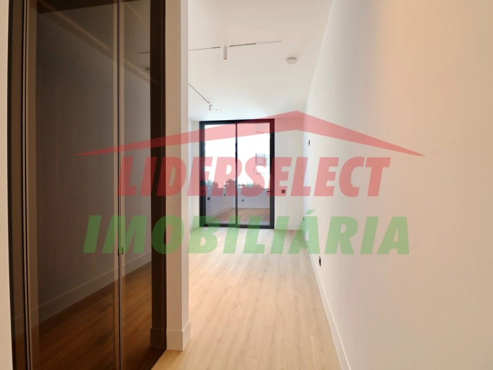 Apartamento T2 para Venda em Lourinhã e Atalaia Foto 10