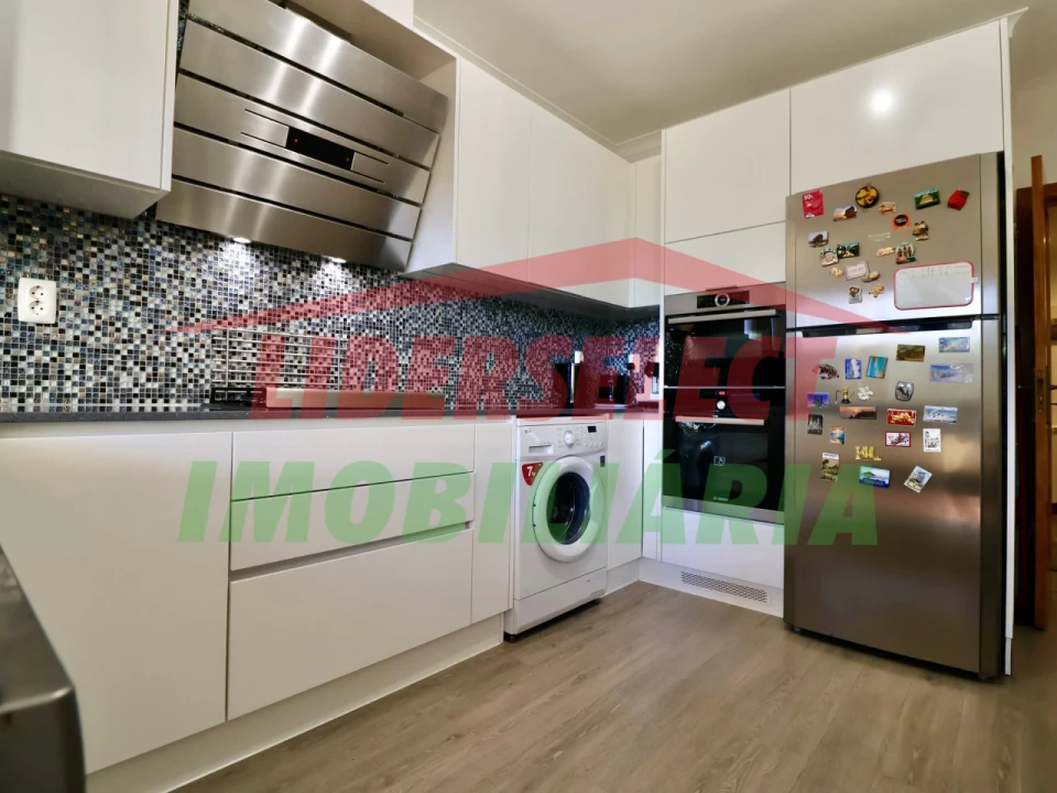 Apartamento T3 para Venda em A dos Cunhados e Maceira Foto 6