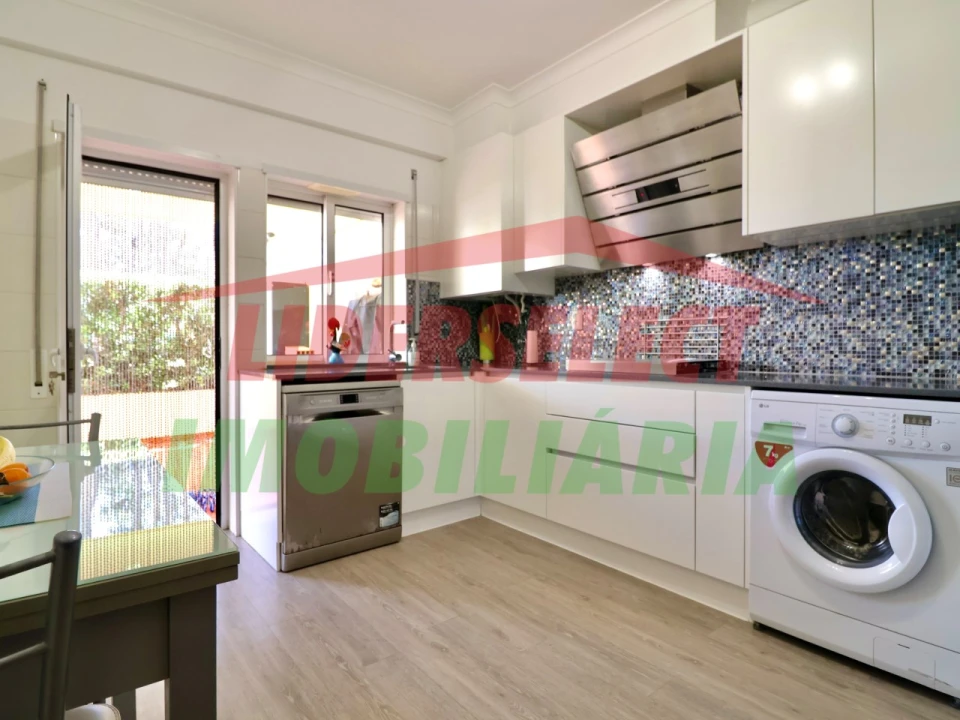 Apartamento T3 para Venda em A dos Cunhados e Maceira Foto 7