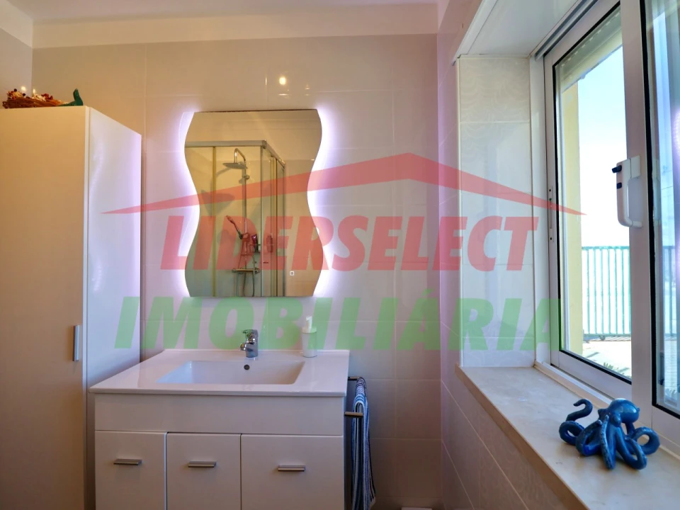 Apartamento T3 para Venda em A dos Cunhados e Maceira Foto 12