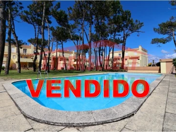 Apartamento T3 para Venda em A dos Cunhados e Maceira