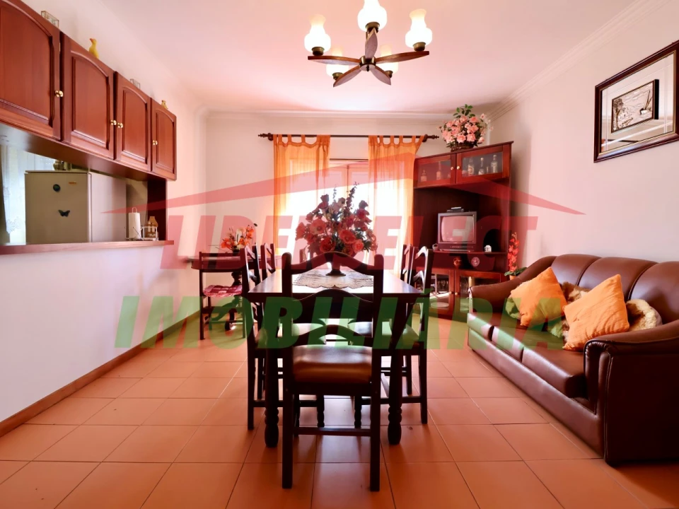 Apartamento T2 para Venda em Silveira Foto 3