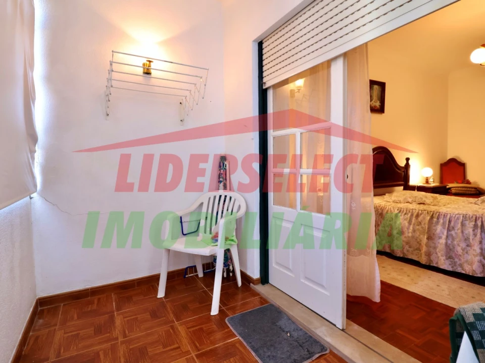 Apartamento T2 para Venda em Silveira Foto 23