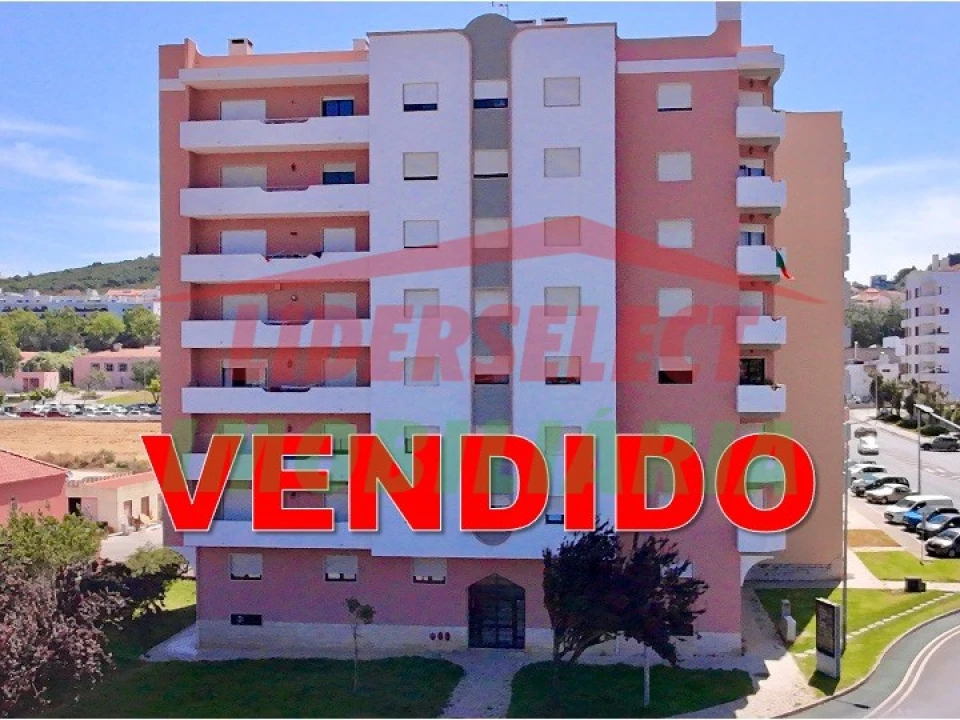 Apartamento T2 para Venda em Santa Maria, São Pedro e Matacães Foto 1