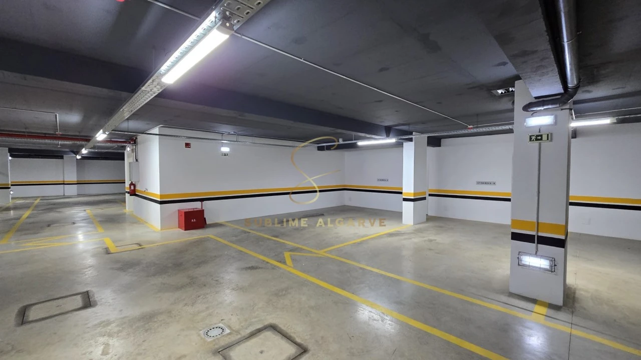 Apartamento T2 para Venda em Lagos (São Sebastião e Santa Maria) Foto 29