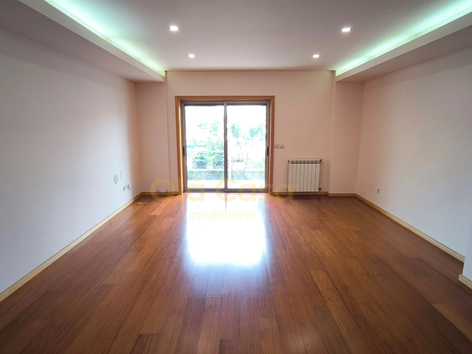 Apartamento T2 para Venda em Canidelo Foto 1