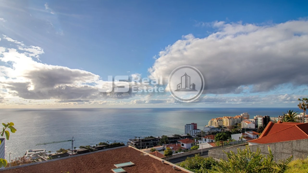 Moradia T3 para Venda em São Martinho Foto 1