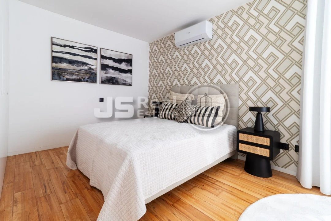 Moradia T3 para Venda em São Martinho Foto 18
