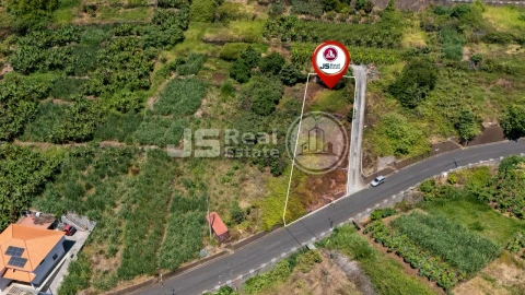 Terreno para Venda em Calheta