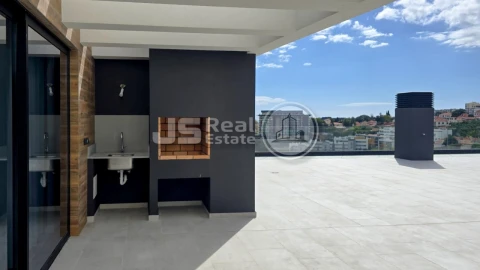 Apartamento T6 para Venda em Funchal (São Pedro)