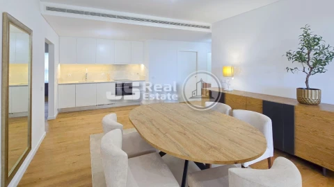 Apartamento T6 para Venda em Funchal (São Pedro)