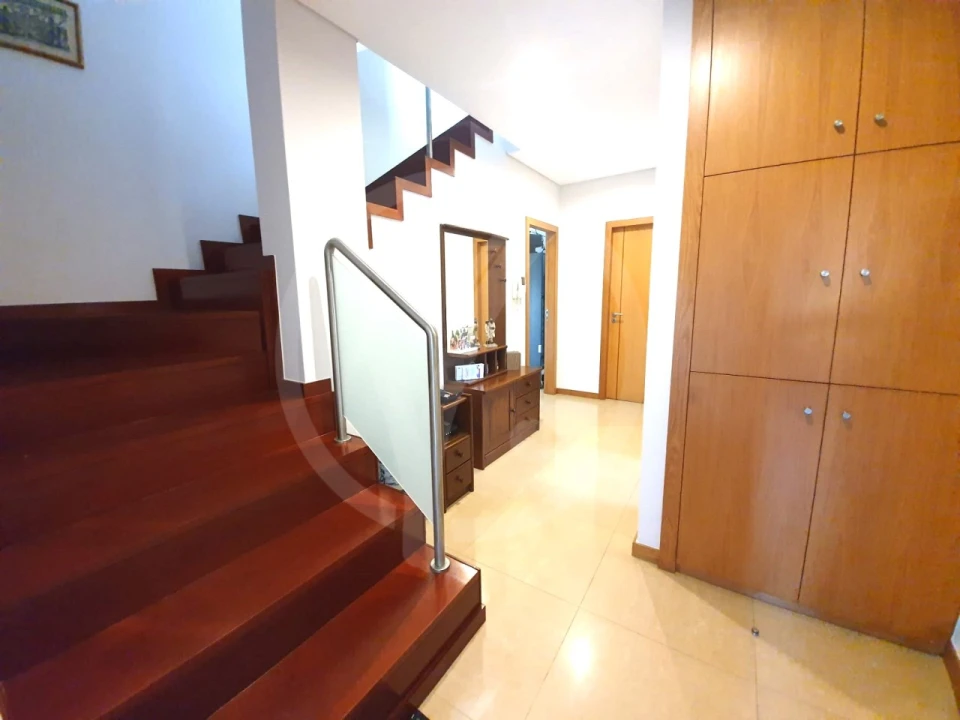 Moradia T4 para Venda em Touguinha e Touguinhó Foto 1