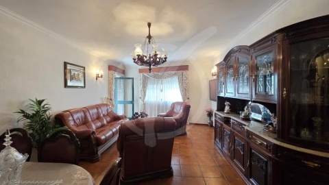 Apartamento T2 para Venda em Aver-O-Mar, Amorim e Terroso