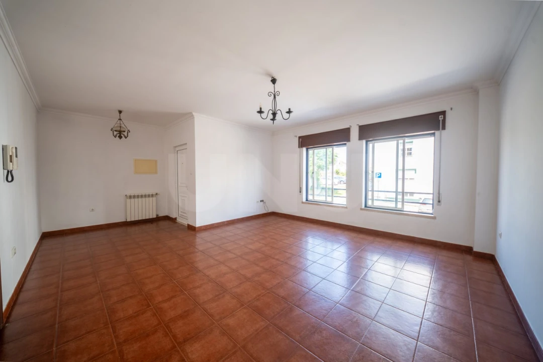Apartamento T3 para Venda em Bombarral e Vale Covo Foto 1