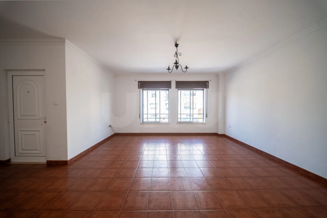 Apartamento T3 para Venda em Bombarral e Vale Covo Foto 2
