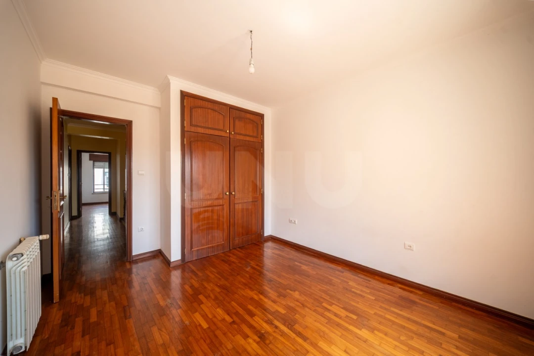 Apartamento T3 para Venda em Bombarral e Vale Covo Foto 15