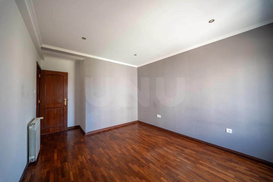 Apartamento T3 para Venda em Bombarral e Vale Covo Foto 22