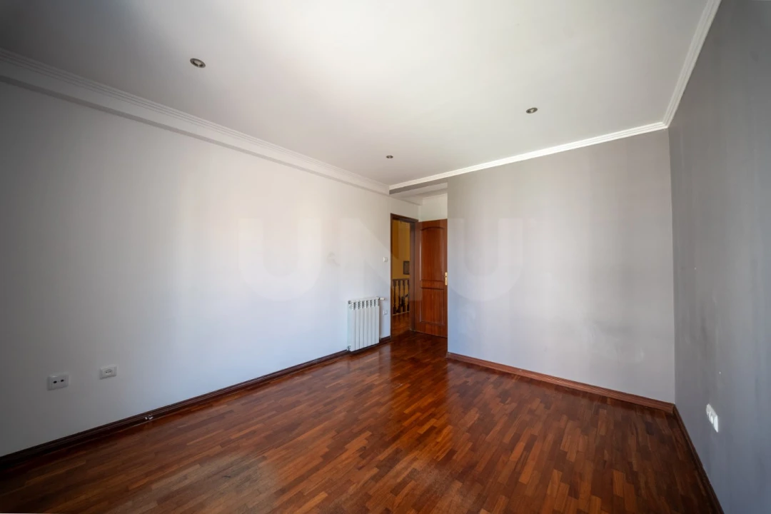 Apartamento T3 para Venda em Bombarral e Vale Covo Foto 23
