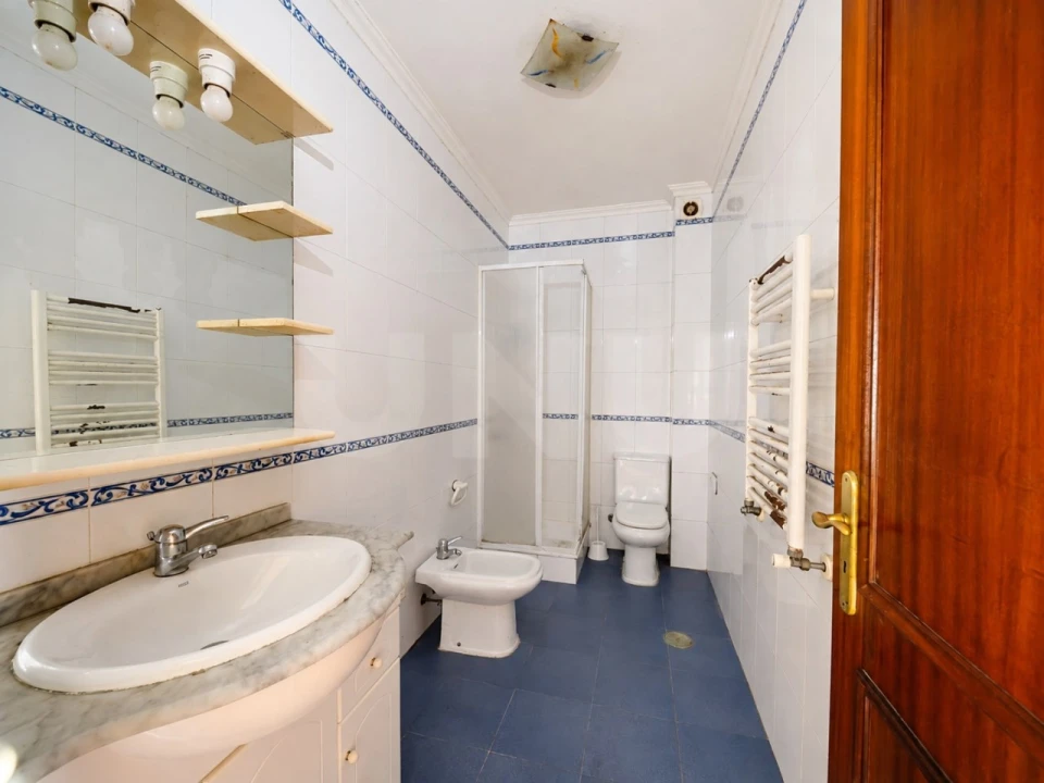 Apartamento T3 para Venda em Bombarral e Vale Covo Foto 11