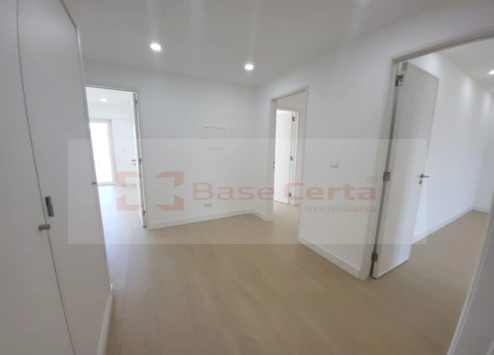 Apartamento T4 para Venda em Lumiar Foto 12