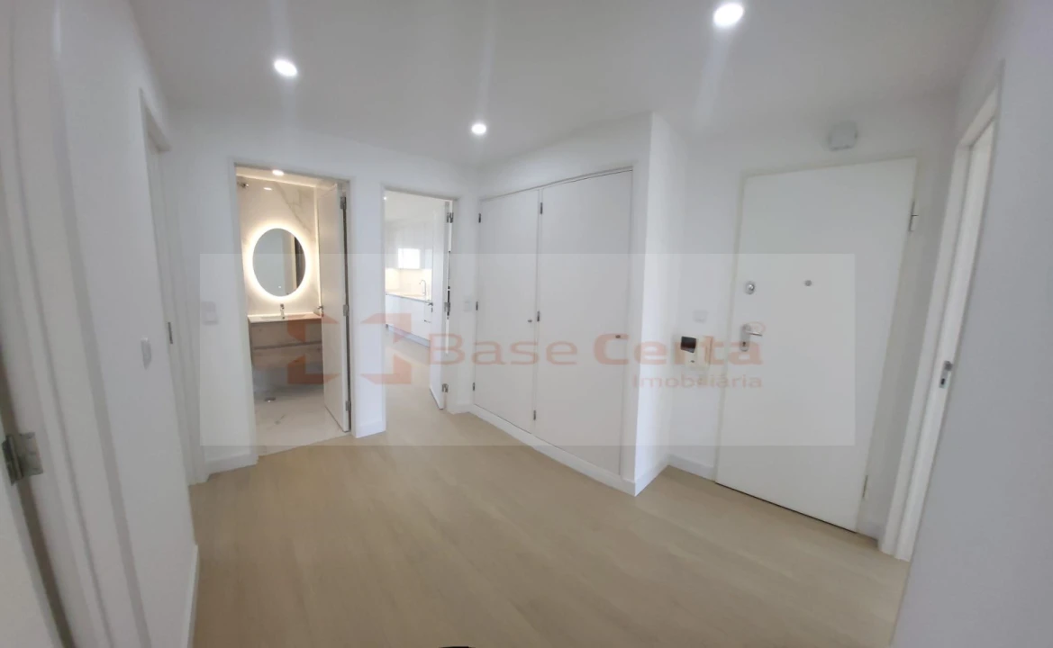 Apartamento T4 para Venda em Lumiar Foto 29