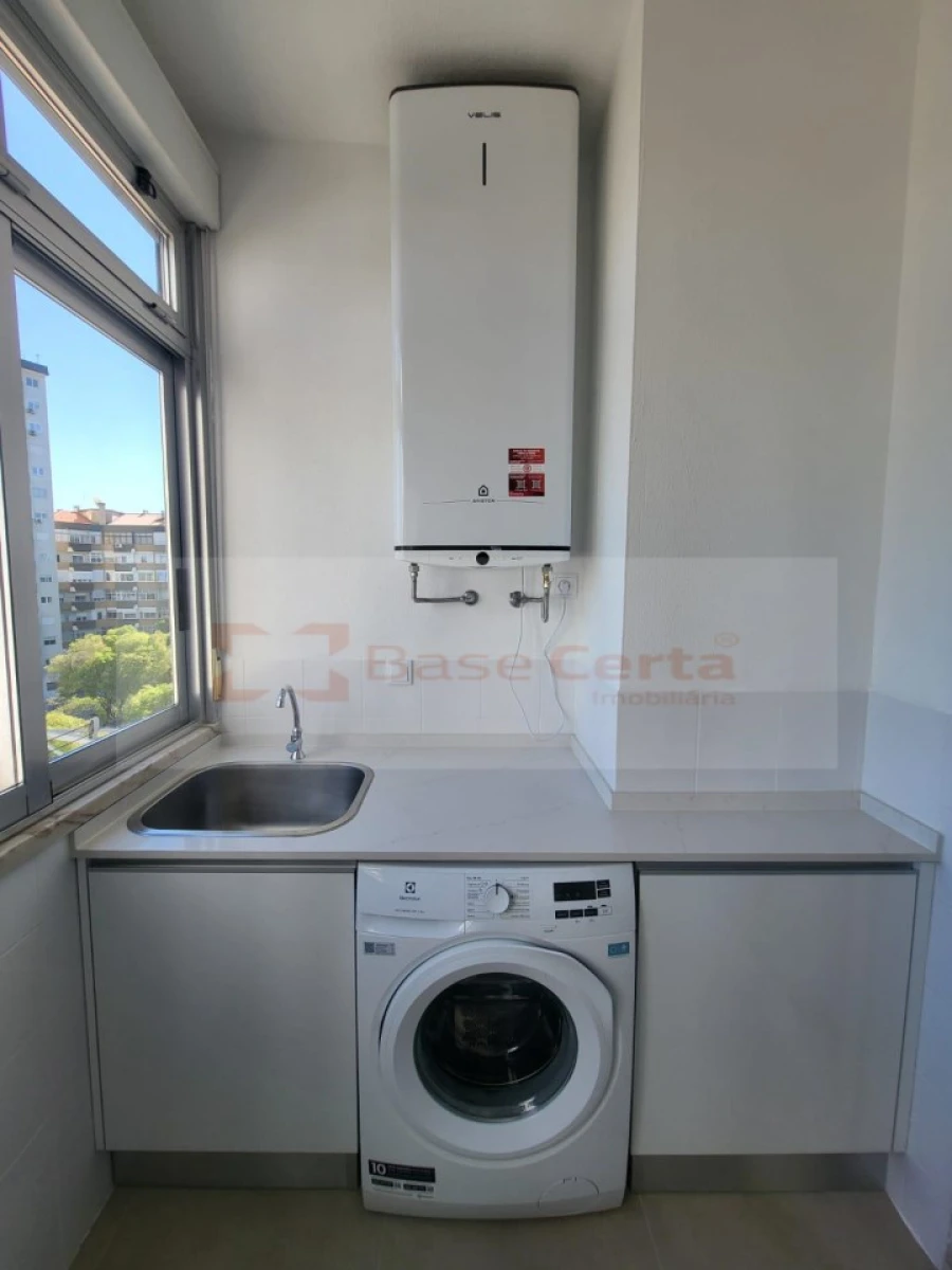 Apartamento T4 para Venda em Lumiar Foto 18