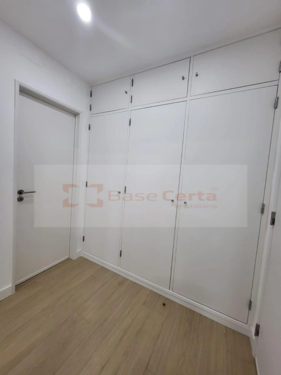 Apartamento T4 para Venda em Lumiar Foto 27