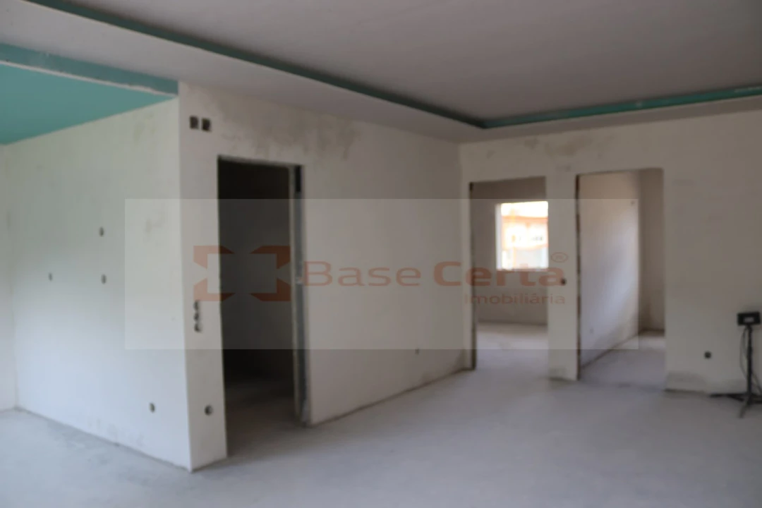 Apartamento T2 para Venda em Azambuja Foto 19