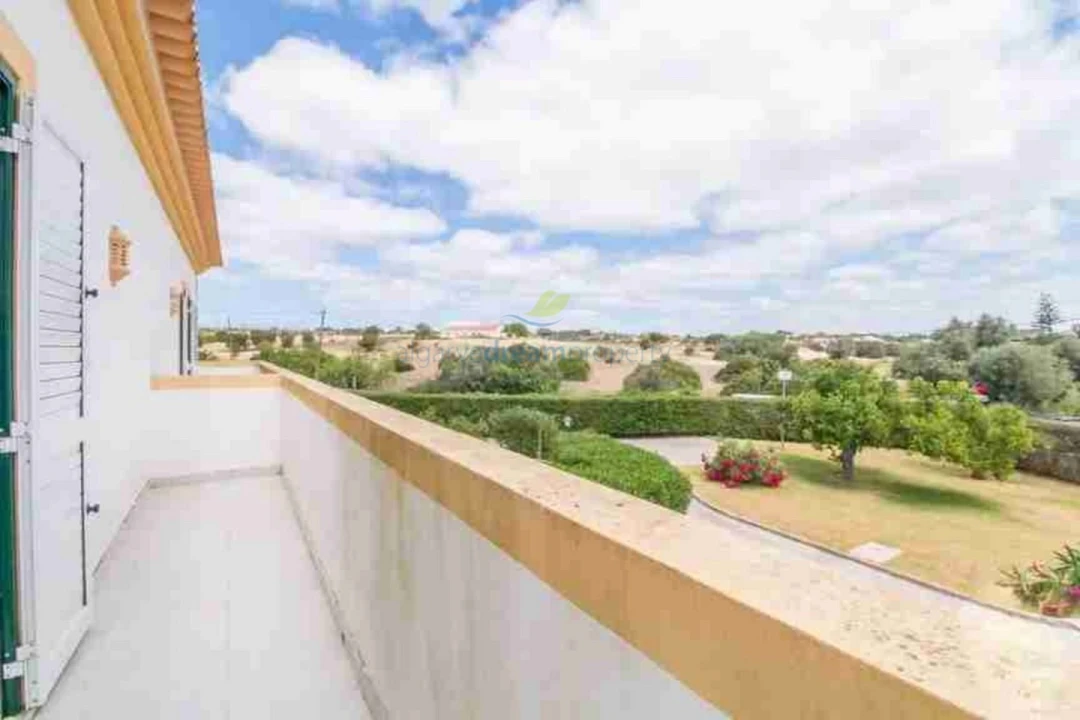 Moradia T4 para Venda em Porches Foto 25