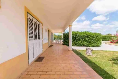 Moradia T4 para Venda em Porches