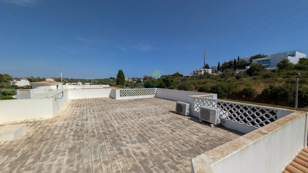 Moradia T3 para Venda em Albufeira e Olhos de Água Foto 35