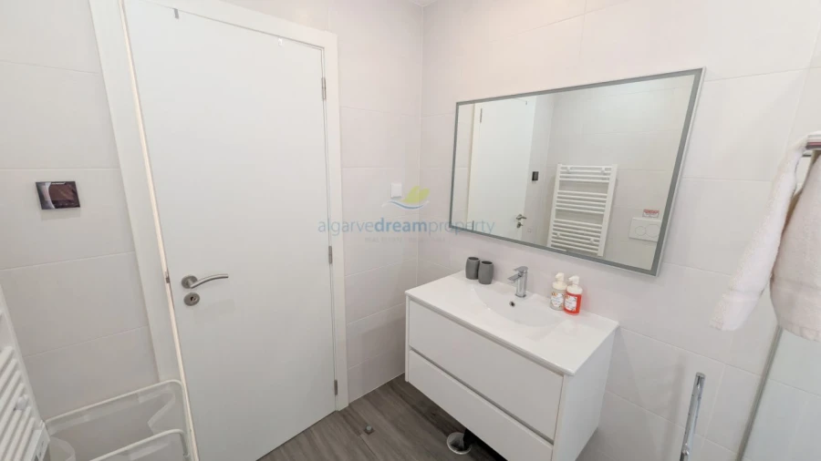 Moradia T3 para Venda em Albufeira e Olhos de Água Foto 21
