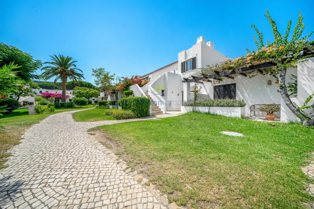 Apartamento T1 para Venda em Albufeira e Olhos de Água Foto 9