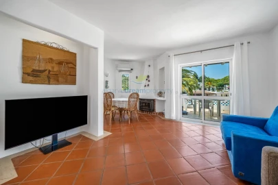 Apartamento T1 para Venda em Albufeira e Olhos de Água