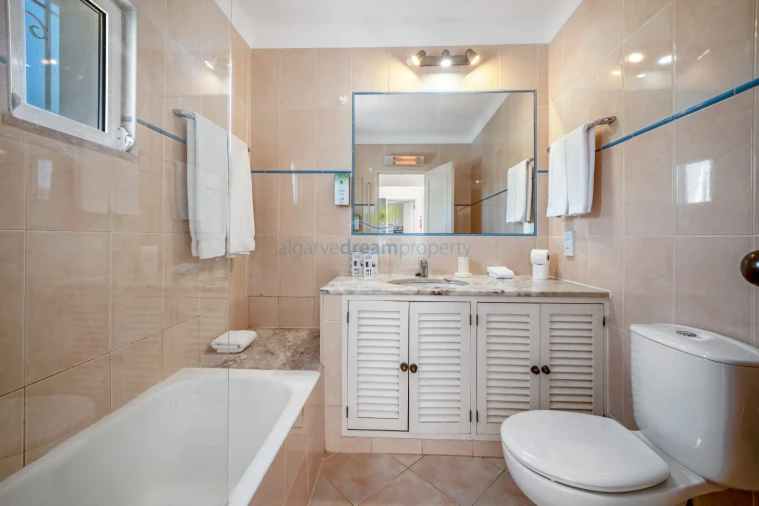 Apartamento T1 para Venda em Albufeira e Olhos de Água Foto 17